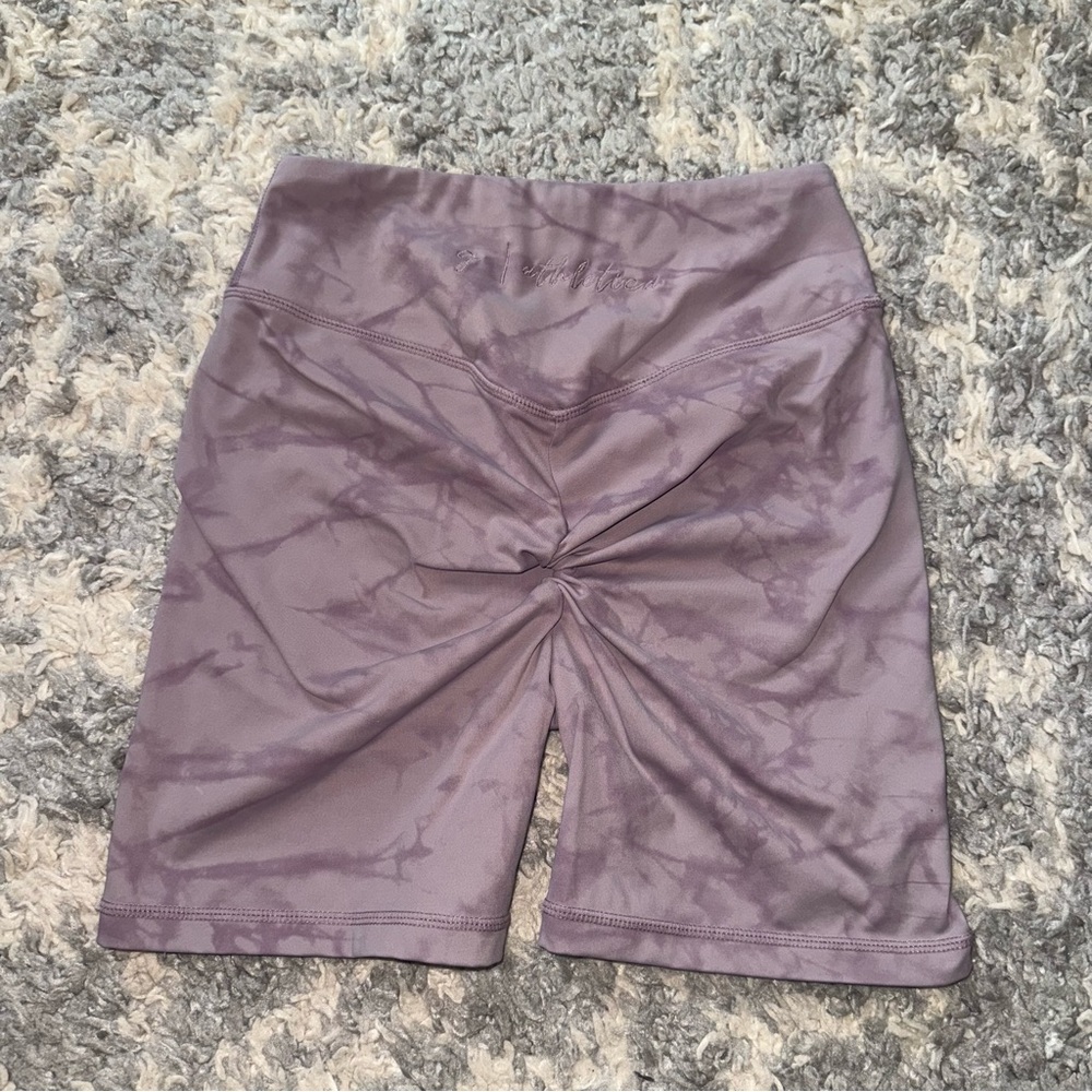 Lavender Pink Tie-Dye Spandex Shorts w butt scrunch